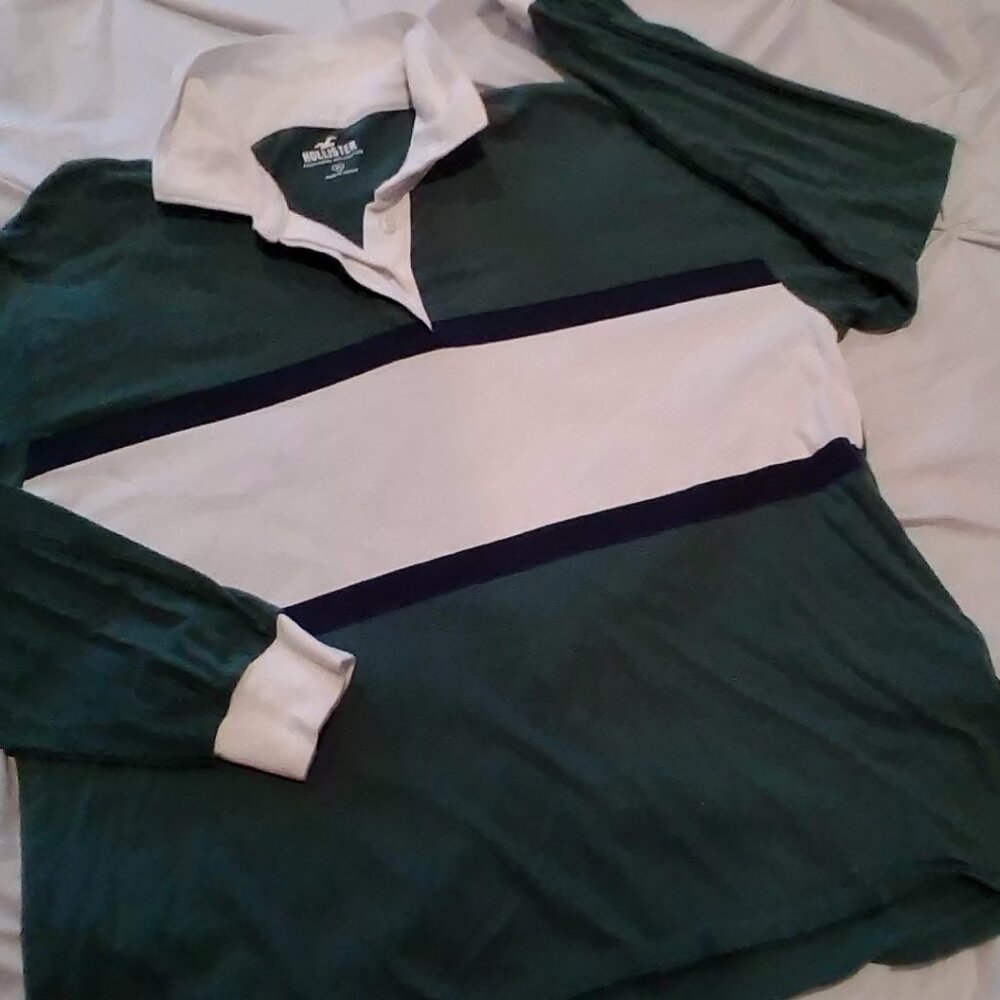 HOLLISTER long sleeved polo SIZE Medium, forest green, navy and white stripe.